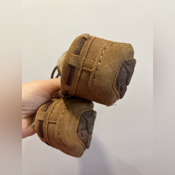 UGG Dakota Moccasins — BROWN — Women’s Size 8 — GENTLY USED - Picture 10 of 12